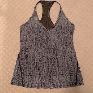 Lululemon black and white tank top